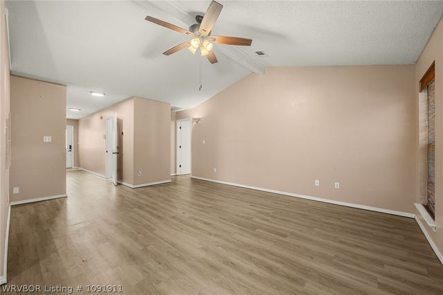 3913 Kingsberry Drive, Van Buren, AR 72956