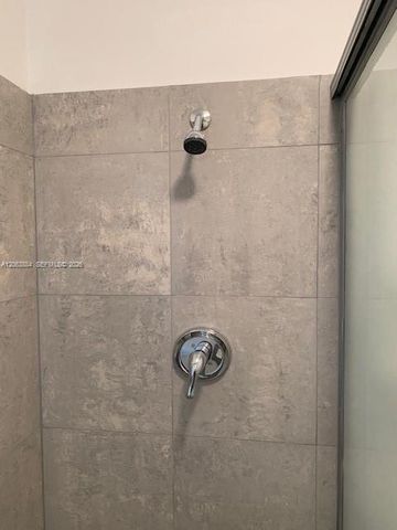 33 Salamanca Avenue 2 FL, Coral Gables, FL 33134