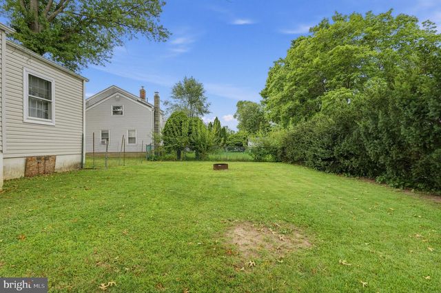 104 HARRON AVE, Hightstown, NJ 08520