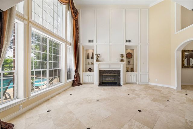 3319 Oakland Drive, Sugar Land, TX 77479