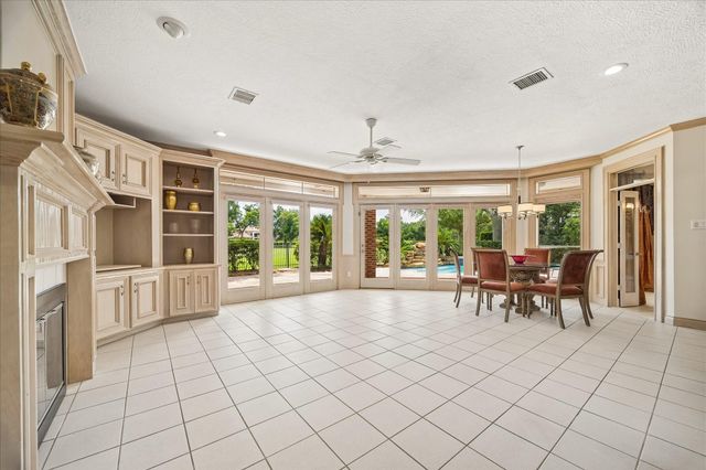 3319 Oakland Drive, Sugar Land, TX 77479