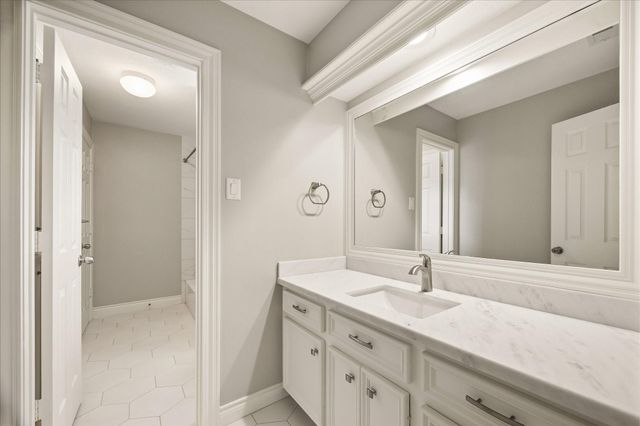 3319 Oakland Drive, Sugar Land, TX 77479