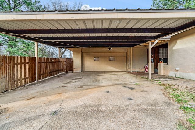 970 Mansfield Road, Reno, TX 75462