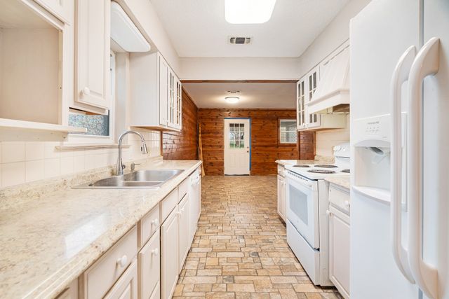 970 Mansfield Road, Reno, TX 75462