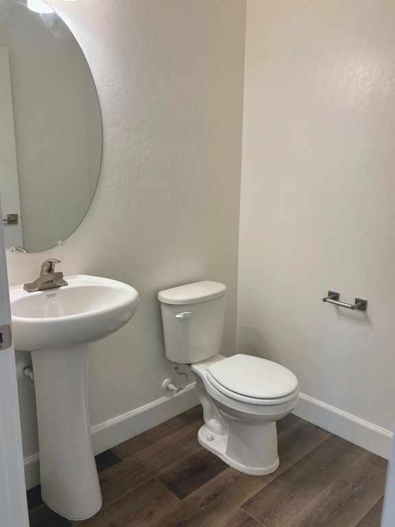 Image 8 of property listing at 3813 Via Capitola, Madera, CA 93637