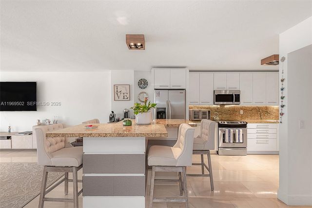 6423 Collins Ave 309, Miami Beach, FL 33141