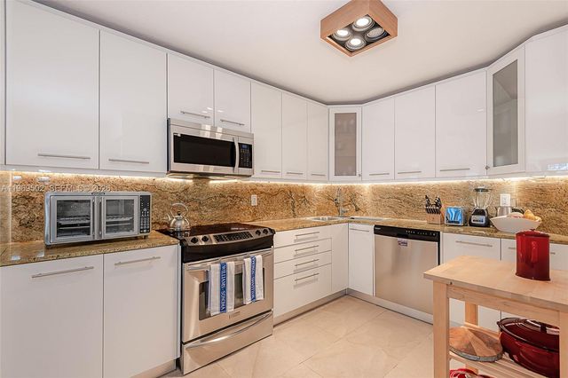 6423 Collins Ave 309, Miami Beach, FL 33141