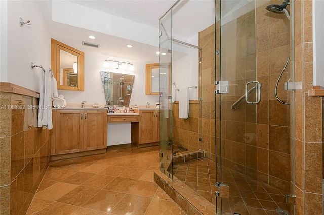 6423 Collins Ave 309, Miami Beach, FL 33141