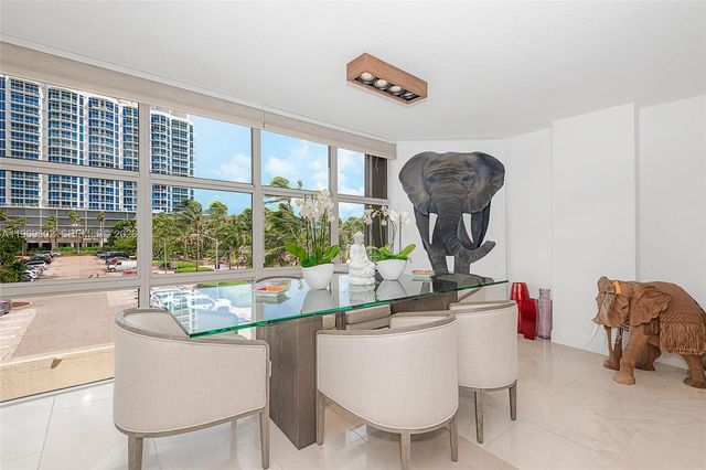 6423 Collins Ave 309, Miami Beach, FL 33141
