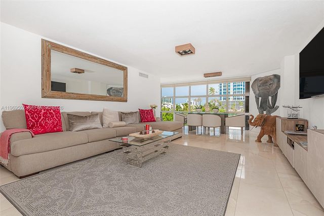 6423 Collins Ave 309, Miami Beach, FL 33141