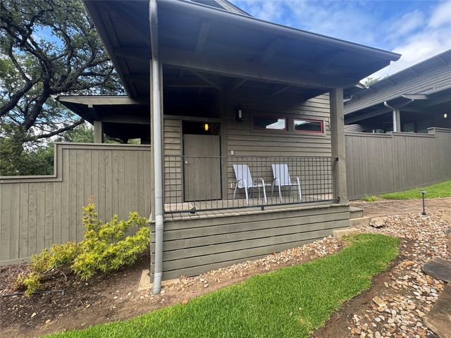 2113 Barbaro Way WAY 17, Spicewood, TX 78669