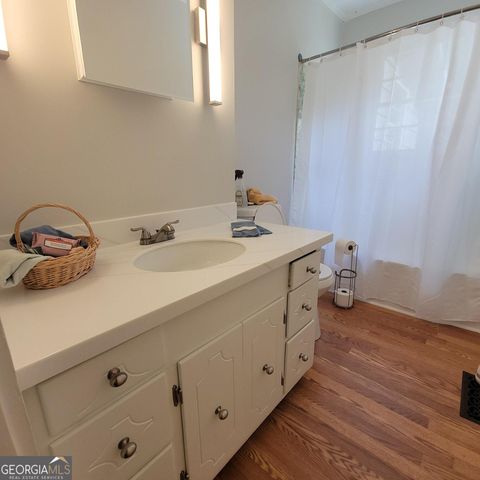 215 Poplar Circle, Lagrange, GA 30241