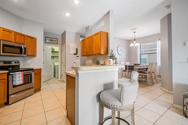 918 MAGNOLIA BLOSSOM COURT, Apopka, FL 32712