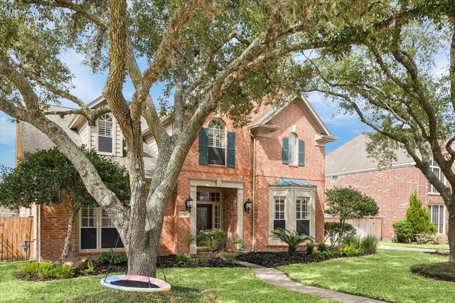 1511 Forest Bend Drive, Sugar Land, TX 77479