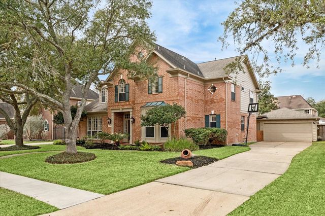 1511 Forest Bend Drive, Sugar Land, TX 77479
