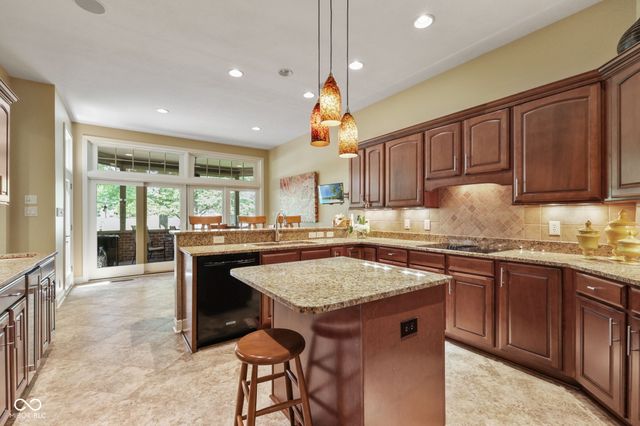 15648 Hawks Way, Carmel, IN 46033