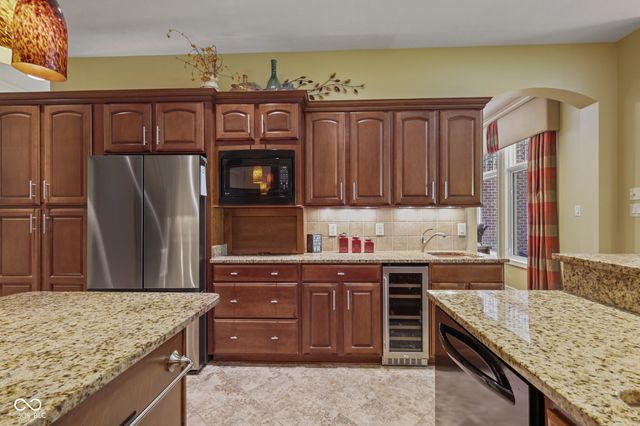 15648 Hawks Way, Carmel, IN 46033