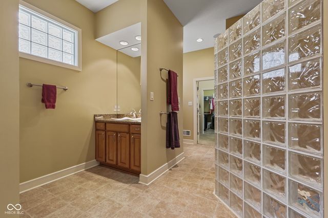 15648 Hawks Way, Carmel, IN 46033