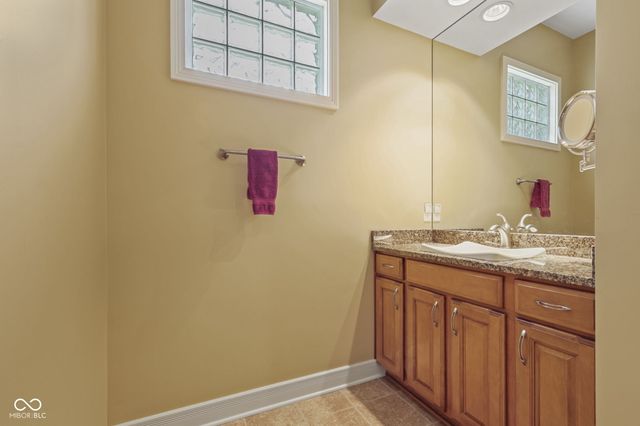 15648 Hawks Way, Carmel, IN 46033