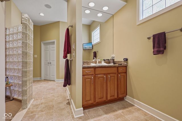 15648 Hawks Way, Carmel, IN 46033