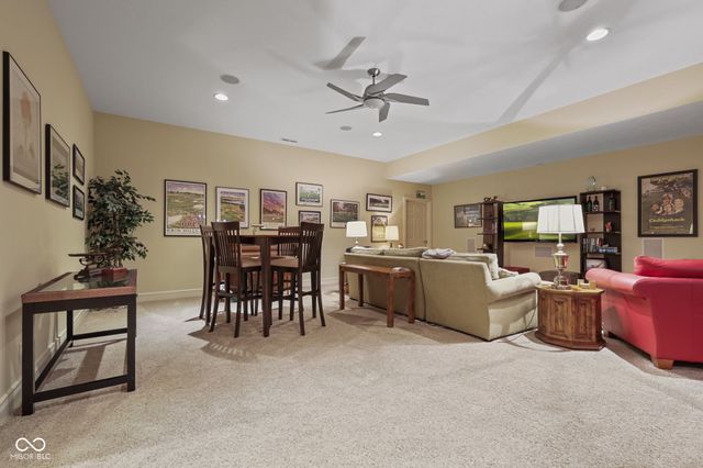 15648 Hawks Way, Carmel, IN 46033