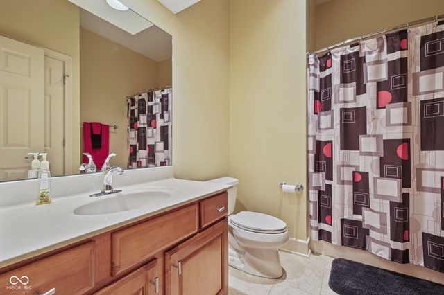 15648 Hawks Way, Carmel, IN 46033