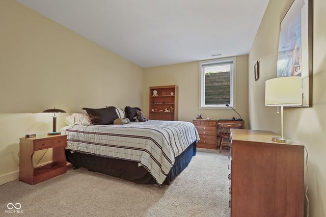 15648 Hawks Way, Carmel, IN 46033