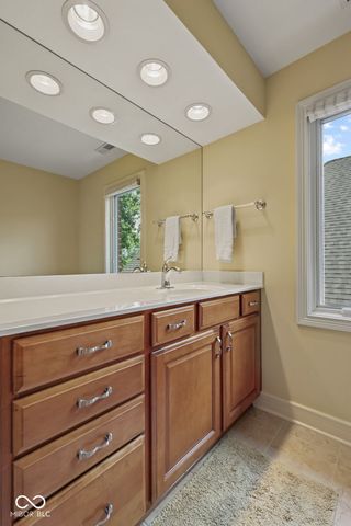 15648 Hawks Way, Carmel, IN 46033