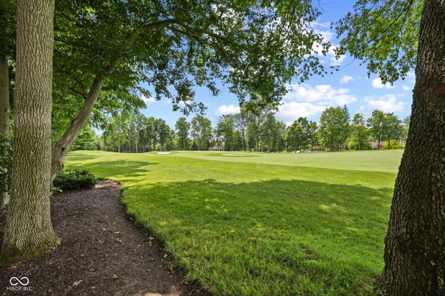 15648 Hawks Way, Carmel, IN 46033