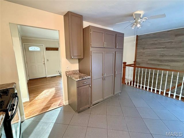 1833 San Luis Rey Parkway, Fenton, MO 63026