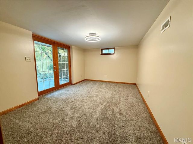 1833 San Luis Rey Parkway, Fenton, MO 63026