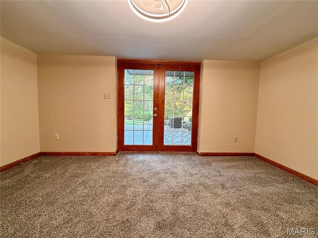 1833 San Luis Rey Parkway, Fenton, MO 63026