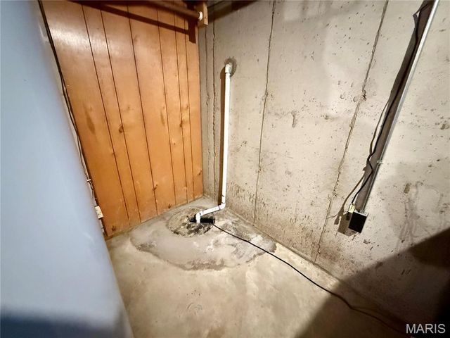 1833 San Luis Rey Parkway, Fenton, MO 63026