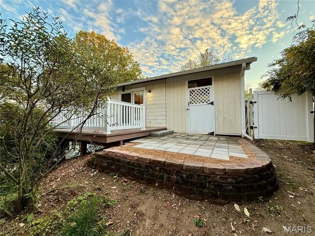 1833 San Luis Rey Parkway, Fenton, MO 63026