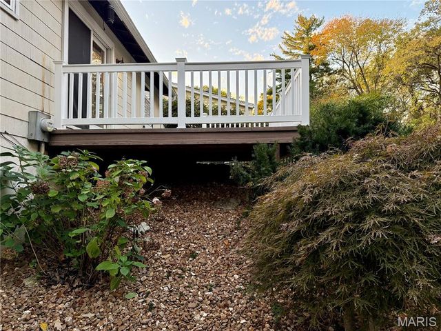 1833 San Luis Rey Parkway, Fenton, MO 63026