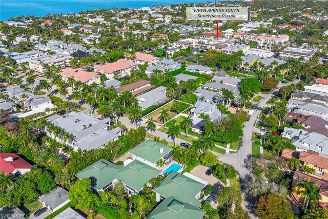 395 7th AVE S, Naples, FL 34102
