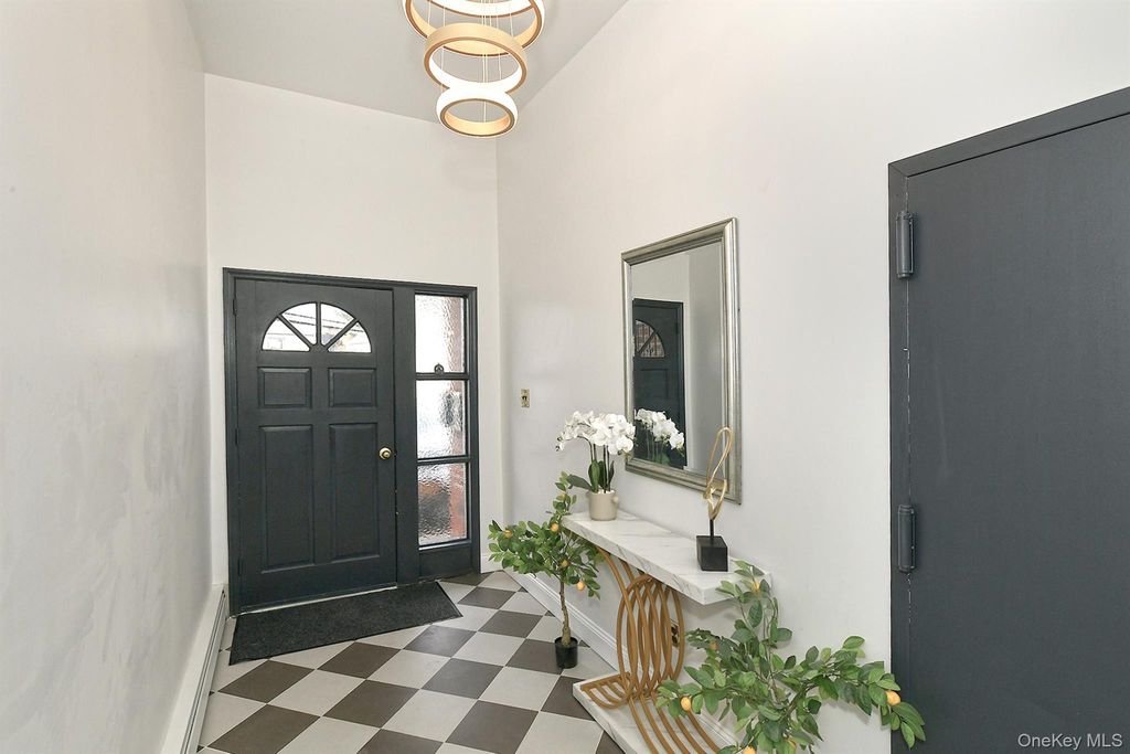 253-34 West End Drive 1st Floor, Little Neck, NY 11362 — photo 2