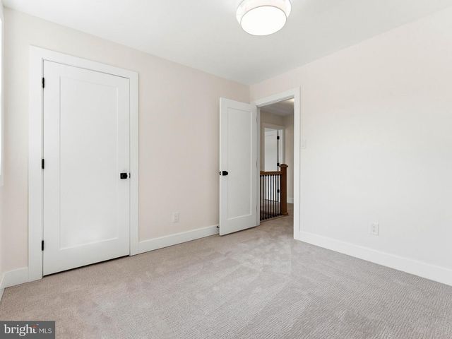 25 MINDY DR, Moorestown, NJ 08057