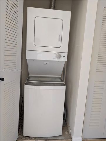 3680 N 56th Ave 827, Hollywood, FL 33021