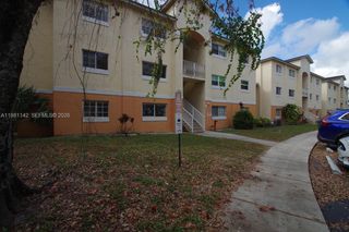 3680 N 56th Ave 827, Hollywood, FL 33021