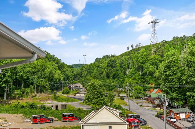 329 Ownby St Unit 1401, Gatlinburg, TN 37738