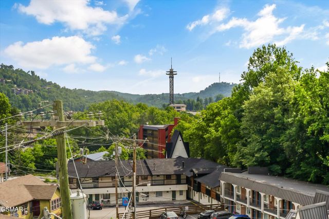 329 Ownby St Unit 1401, Gatlinburg, TN 37738