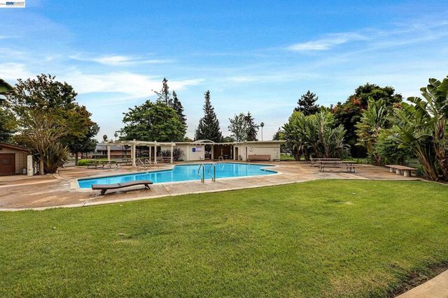 2662 Forrest Ct, Fremont, CA 94536