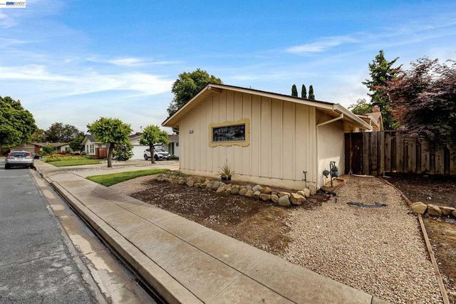 2662 Forrest Ct, Fremont, CA 94536
