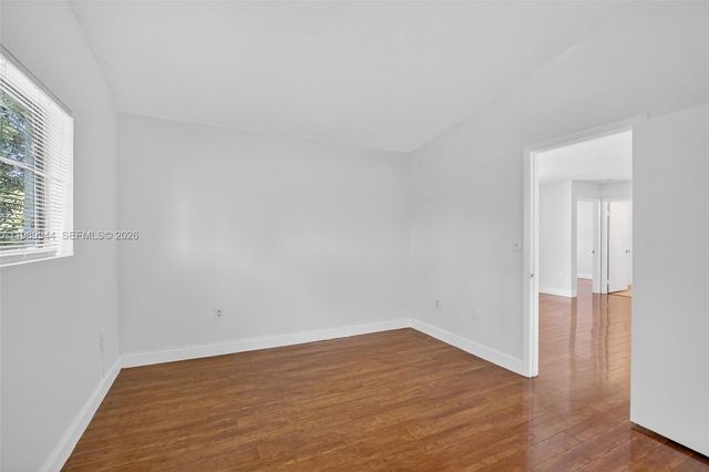 400 W Palm Cir W 306, Pembroke Pines, FL 33025