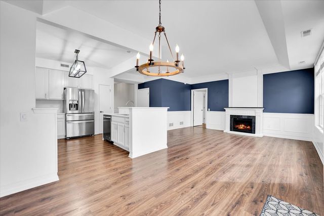 14084 Moraine Hills Drive, Huntley, IL 60142