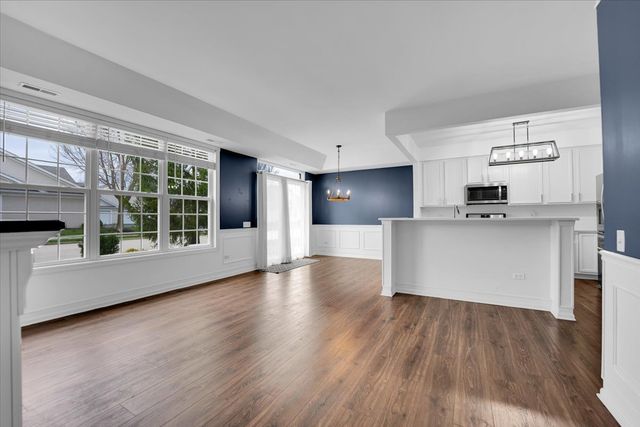 14084 Moraine Hills Drive, Huntley, IL 60142