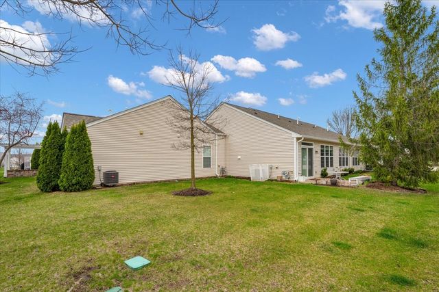 14084 Moraine Hills Drive, Huntley, IL 60142