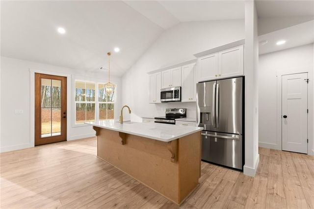 477 Thomason Road, Cleveland, GA 30528