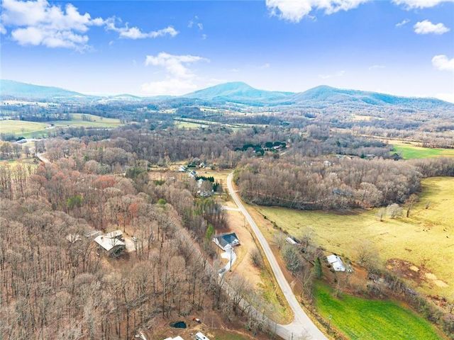 477 Thomason Road, Cleveland, GA 30528